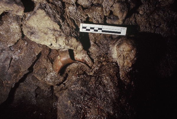 Fragmento cerámico del interior del Calero II. Fotografía: GAEM Arqueólogos