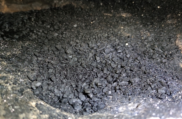 Depósito de carbones de la cueva de El Covarón
