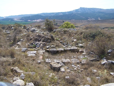 Derrumbe de muralla en Monte Cildá