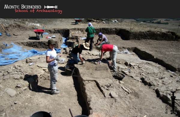 Excavación arqueológica en el Monte Bernorio. Fuente: http://archschool.imbeac.com/