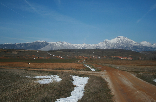 Peña Redonda y Peña Blanca desde Barajores. Fotografía: Gonzalo Gómez Casares