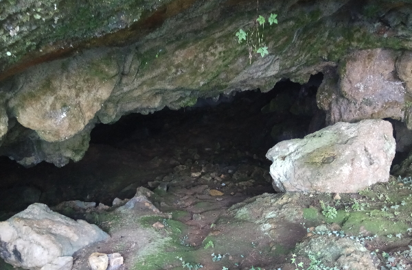 Interior de la cueva de Las Brujas