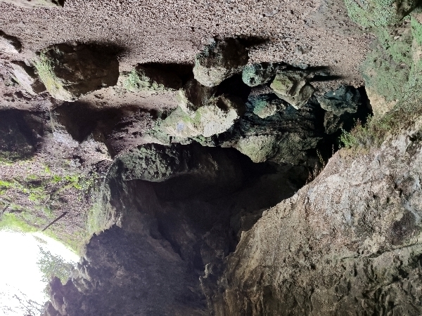Vestíbulo de la cueva de El Valle