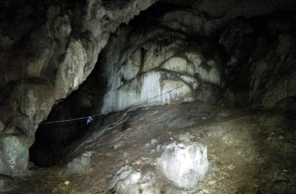 Galeria principal de la cueva de Canto Pino