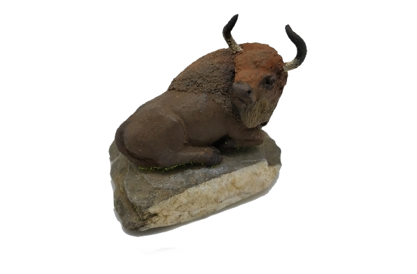 Bisonte prehistorico tumbado
